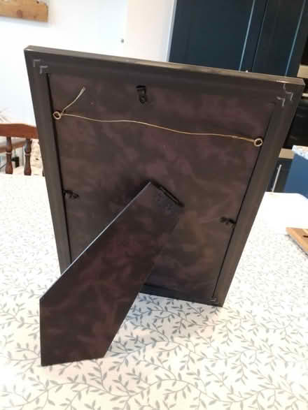 Photo of free A4 picture frame (Catford) #2