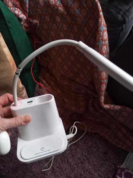 Photo of free Usb organiser light (Shipley BD18) #2
