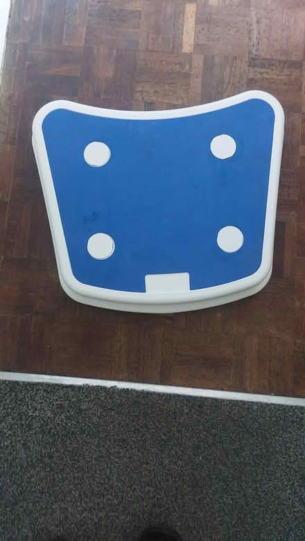 Photo of free Bath outstep (Burgess Hill RH15 8NU) #1