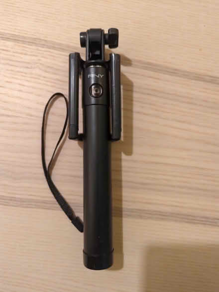 Photo of free Selfie stick (Aston OX18 2) #1