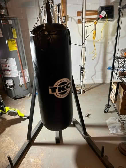 Photo of free Heavy Bag/Speed Bag on Stand (East Freehold near Rte. 18) #1