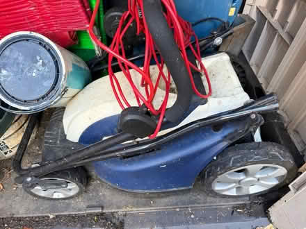 Photo of free Lawnmower (Wood Green N22) #1
