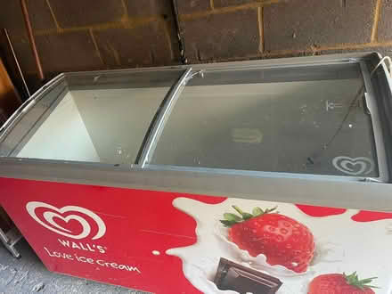 Photo of free Chest freezer (LU1) #3