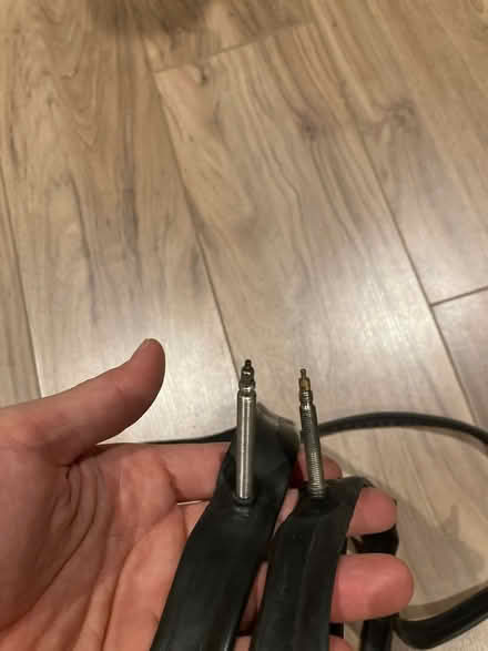 Photo of free 700x25 mm inner tube (E32ut) #2