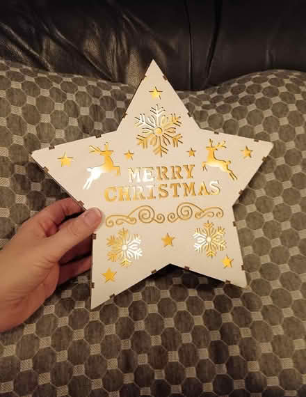 Photo of free Battery Operated Light Up Star (CT2) #1