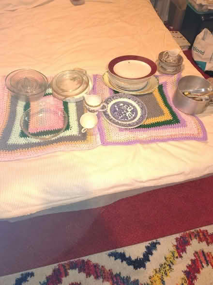Photo of free Assorted kitchen items (Lemington NE15) #1