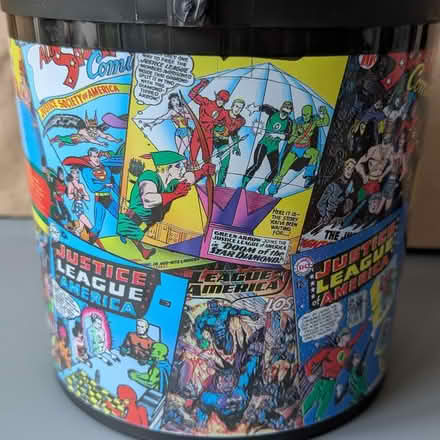 Photo of free DC Comics large popcorn bucket (Santa Clara near Great America) #3