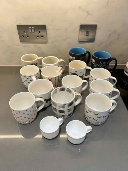Photo of free Assorted kitchenware (Kingston upon Thames KT2) #1