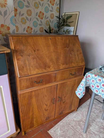Photo of free Writing desk (Harrold Bedford) #1