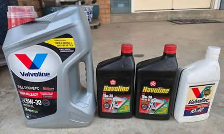 Photo of free Motor oils (63011 Weidman and Dutch Mill) #1
