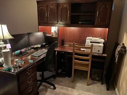 Photo of free Executive office desk (Elkridge near Port Capital) #1