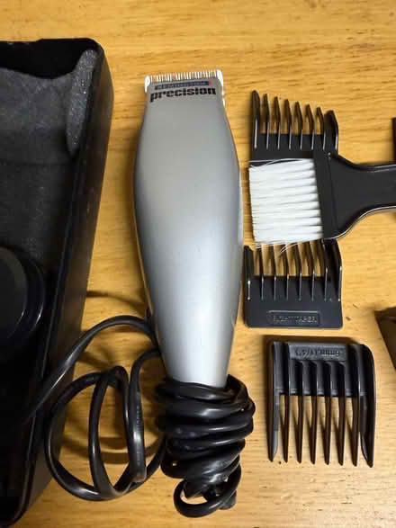 Photo of free Remington Precision Hair Trimmer (Hove Edge HD6) #2
