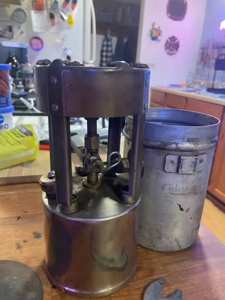 Photo of free vintage Coleman stove (Carol stream) #2