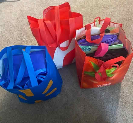 Photo of free Assorted shopping tote bags (Somerset, NJ, off DeMott Lane) #1