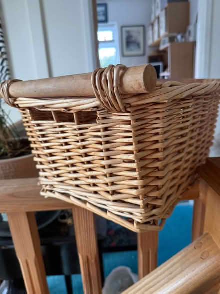 Photo of free storage baskets including wicker type (BT10) #1
