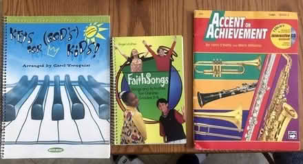 Photo of free three music books [20886] #1