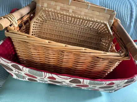 Photo of free storage baskets including wicker type (BT10) #2