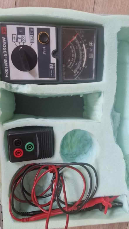 Photo of free Insulation resistance tester (Kirk Hallam DE7) #2