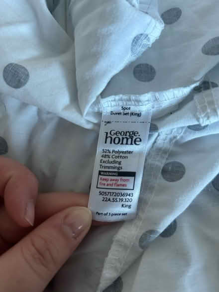 Photo of free King sized duvet sheets (Park street st albans AL2) #2