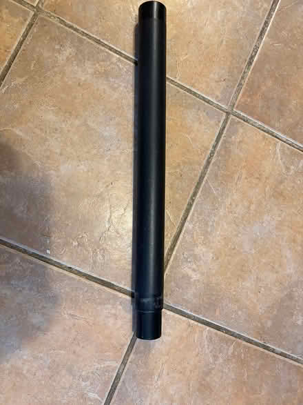 Photo of Posts, feet and shelves (L5L 5P5) #3