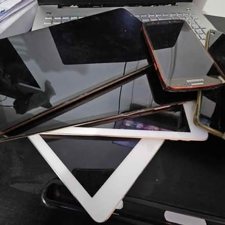 Photo of free Laptops and tables, Ipads (not working) (Hounslow TW4) #1