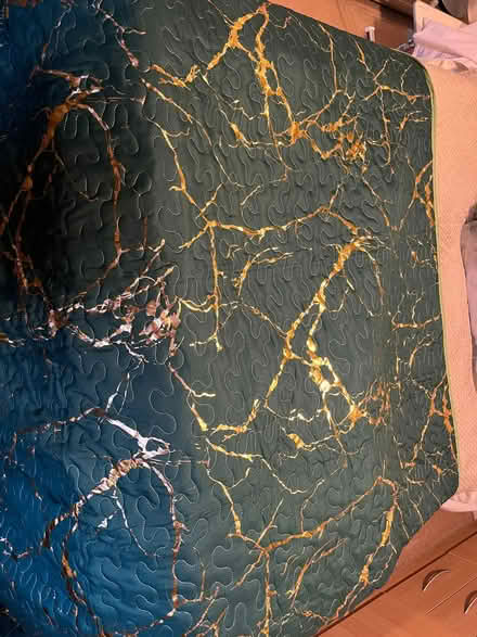 Photo of free A Green and gold king size quilted bedspread (Bridgewood Gate ME5) #2