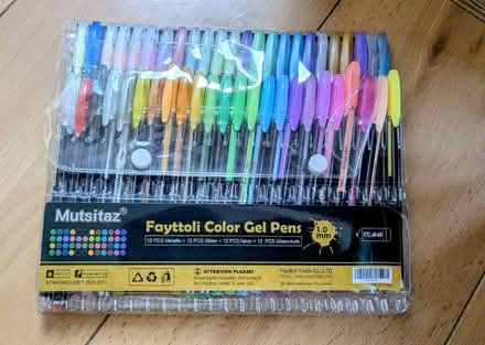Photo of free Complete Of Set Colour Gel Pens (Dyke Road area BN3) #1