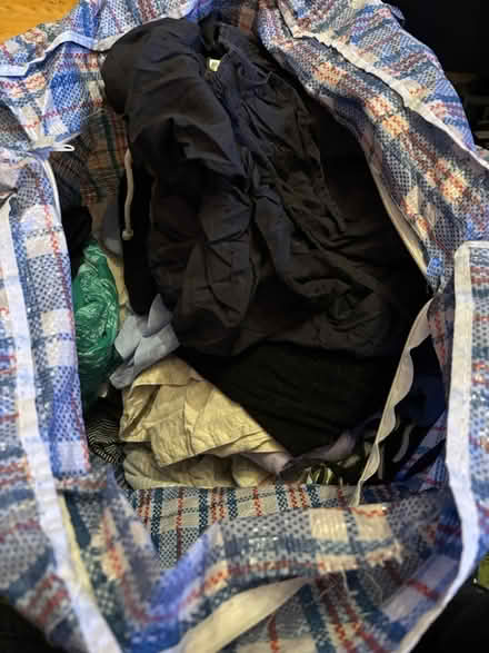 Photo of free Xl clothes (W10 nottinghill) #1