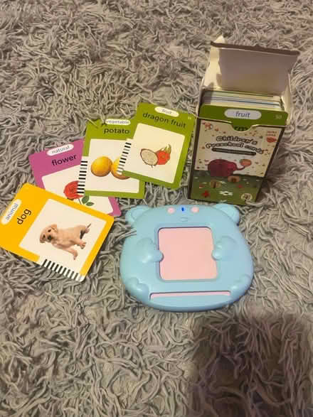 Photo of free Flash cards with reader (Lewisham) #1