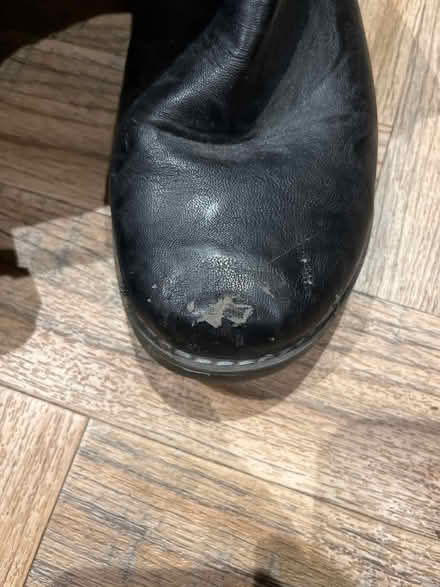 Photo of free Women’s Boots - Size 6 (Wainscott) #3