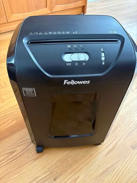 Photo of free Shredder (Old Ottawa South) #1