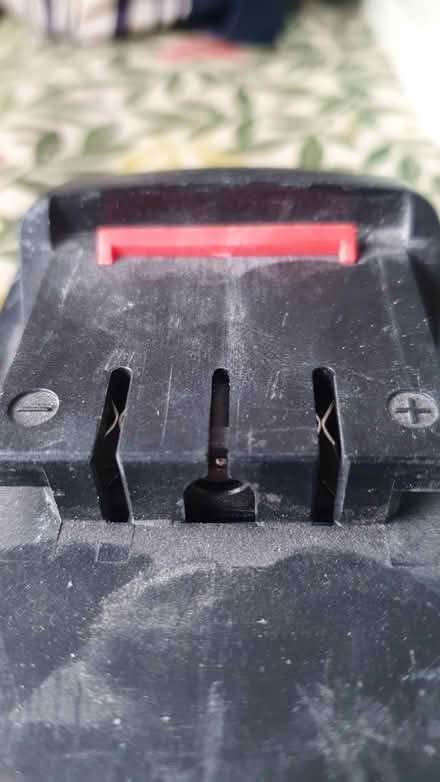 Photo of 21V Battery charger (Bear Cross BH11) #4
