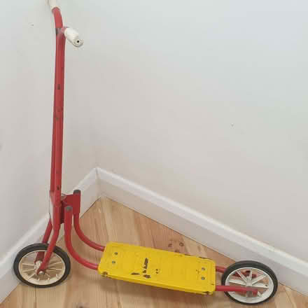 Photo of free Vintage child's scooter (Neithrop OX16) #1