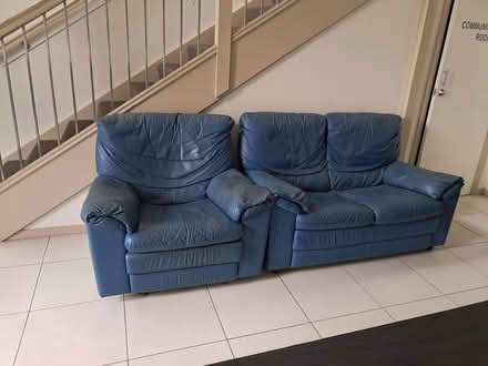 Photo of free Lounge suite (Canadian) #1