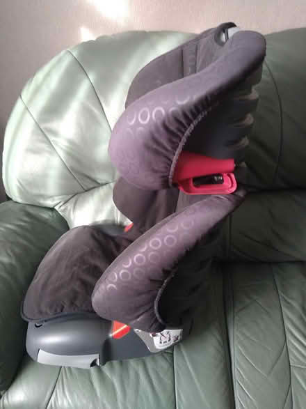 Photo of free Car seat (DE23 sinfin) #2
