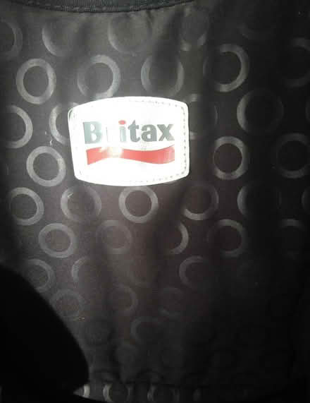 Photo of free Car seat (DE23 sinfin) #3