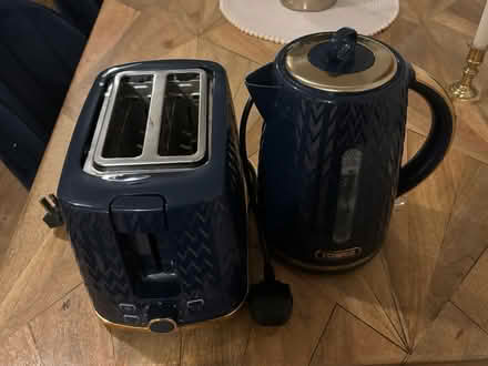 Photo of free Blue kettle, toaster and bread bin (N16 Nr Stoke Newington Common) #1
