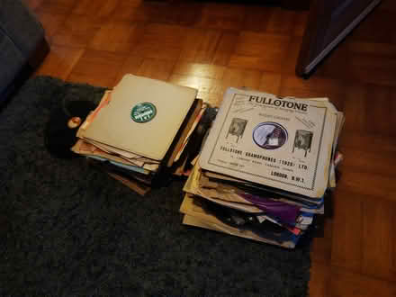 Photo of free 78s recoeds (Bebington CH63) #1