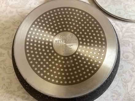Photo of free 27 cms Heavy Cooking pan (Bearwood BH11) #3