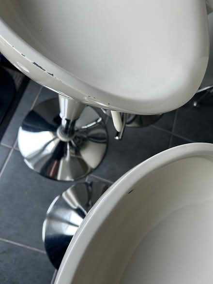 Photo of free x3 White/Chrome Gas Lift Bar Stools (Mossley - OL5) #2