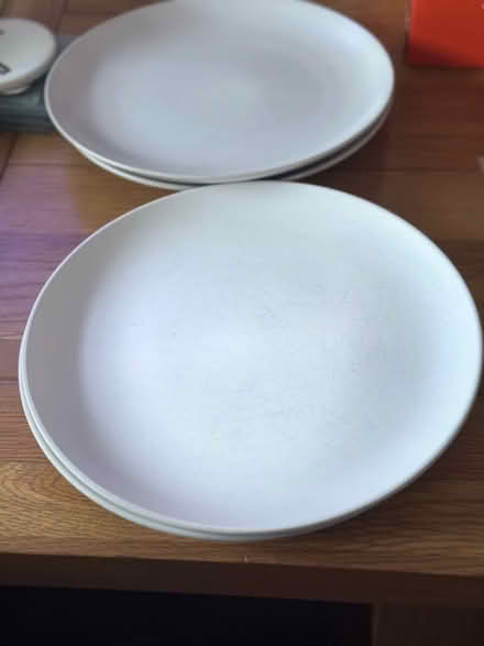 Photo of free 4 Dinner Plates (cream coloured) (South Norwood SE20) #3