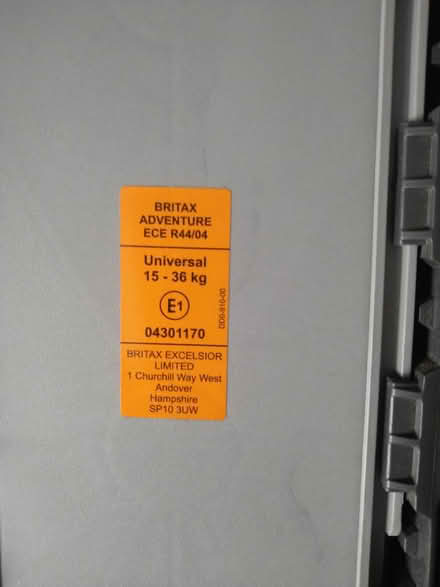 Photo of free Car seat (DE23 sinfin) #4