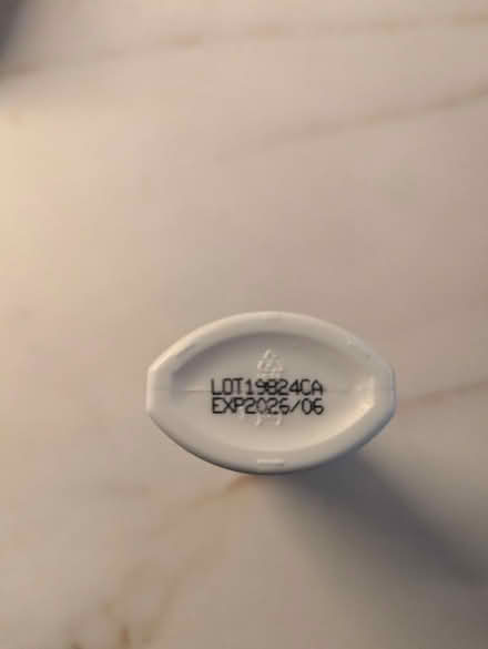 Photo of free Neutrogena ultra sheer sunscreen (near Central Park) #2