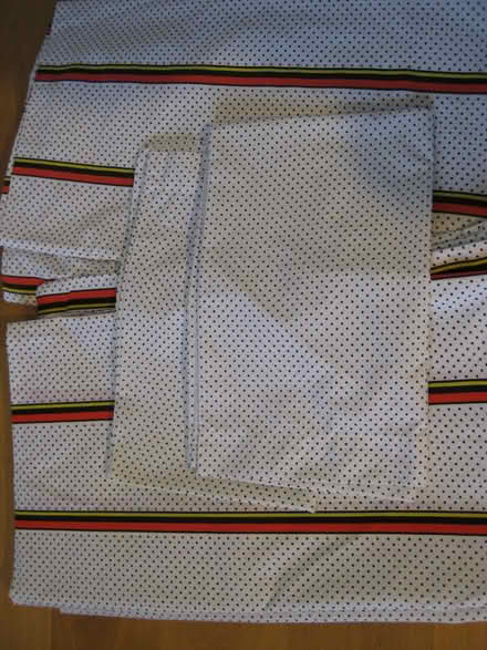 Photo of free Two single duvet covers and pillow cases (Rushcliffe NG2) #4