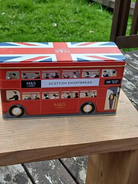 Photo of free London Bus Biscuit Tin (Salford M6) #2