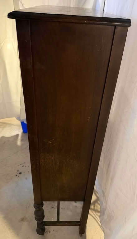 Photo of free Vintage China Cabinet/Display Hutch (Cambridgeport) #4