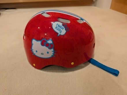Photo of free Hello Kitty kid's helmet for skateboarding and roller blading/skating #2
