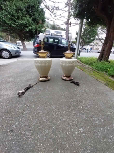 Photo of free 4 Lamps (94014) #2