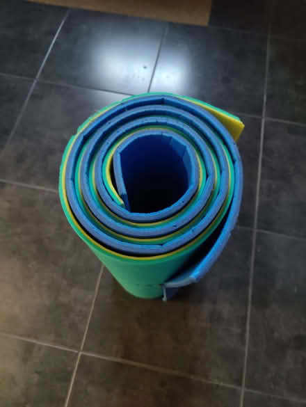 Photo of free 2 foam beach mats (Marlow SL7) #1