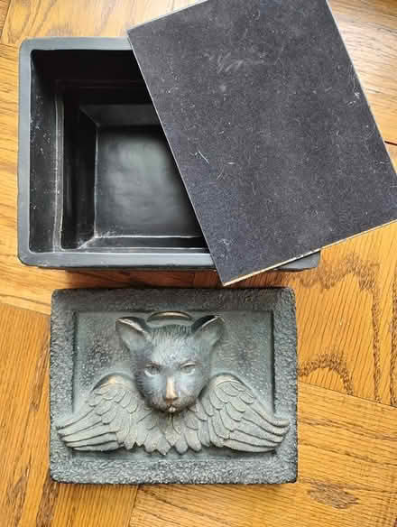 Photo of free Pet Cat Memory Box (West End bet. Dupont & Georgtn) #2